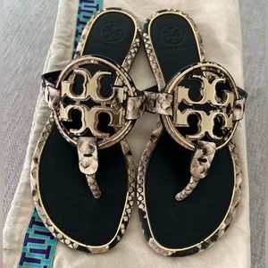 Tory Burch Miller Snake print 6.5